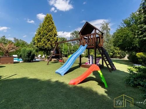 Prodej domu 400 m², pozemek 1728 m²