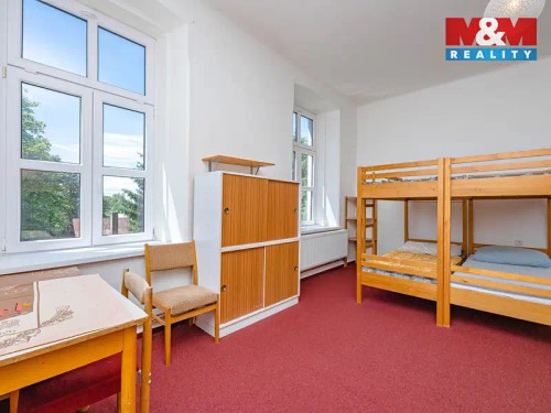 Prodej chalupy 386 m², pozemek 1335 m²