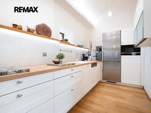 Prodej domu 220 m², pozemek 1004 m²