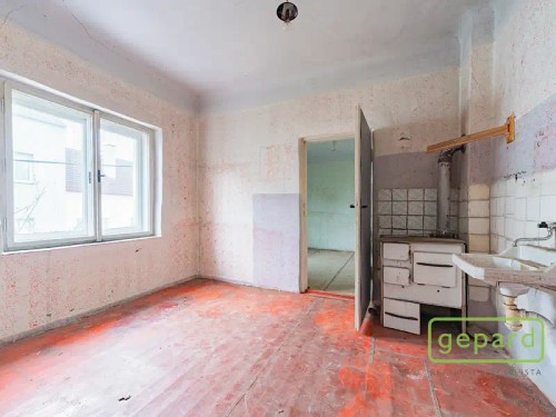 Prodej domu 242 m², pozemek 1003 m²