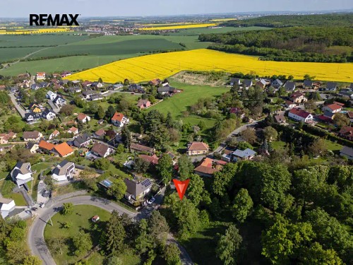 Prodej stavebního pozemku 800 m²