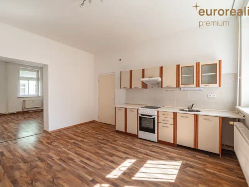 Prodej domu 360 m², pozemek 11 m²