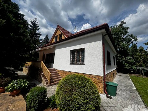 Prodej domu 250 m², pozemek 2043 m²