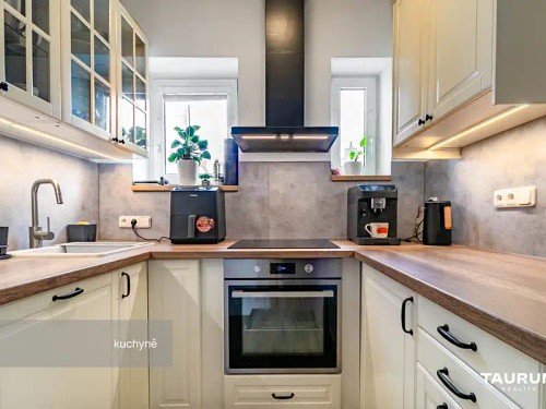 Prodej bytu 2+1 99 m²