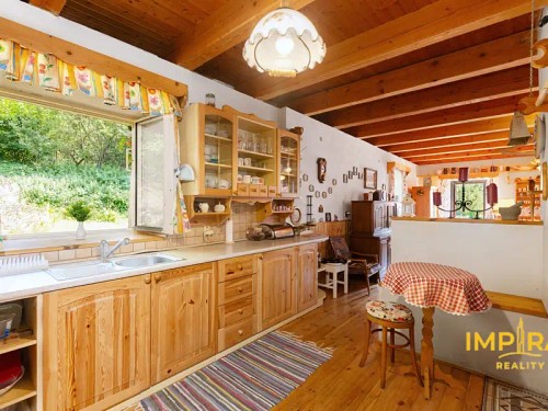 Prodej domu 300 m², pozemek 2937 m²