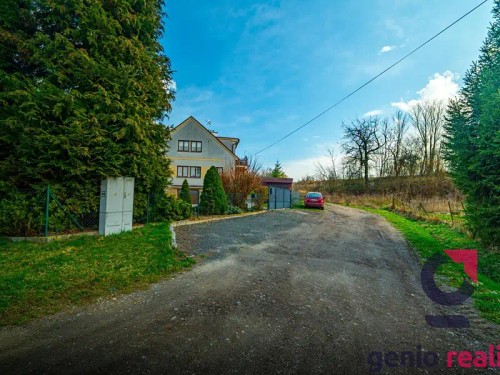 Prodej stavebního pozemku 12143 m²