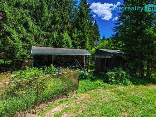 Prodej chalupy 460 m², pozemek 18858 m²