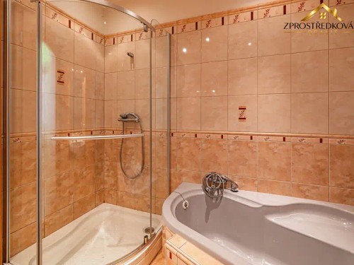 Prodej domu 259 m², pozemek 605 m²