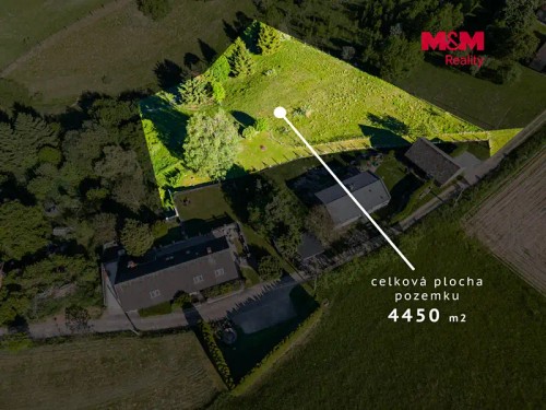 Prodej stavebního pozemku 4450 m²