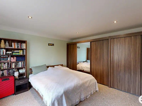 Prodej domu 573 m², pozemek 1944 m²