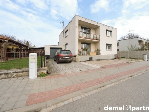 Prodej domu 255 m², pozemek 809 m²
