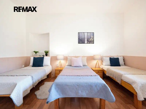 Prodej domu 770 m², pozemek 9150 m²