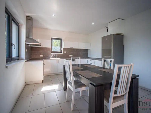 Prodej vily 338 m², pozemek 1208 m²