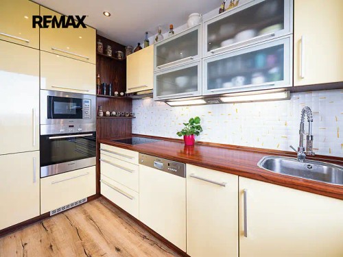 Prodej bytu 3+kk 66 m²