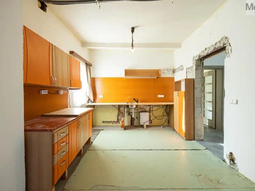 Prodej domu 330 m², pozemek 1487 m²