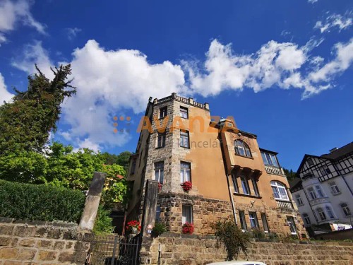 Prodej vily 396 m², pozemek 963 m²