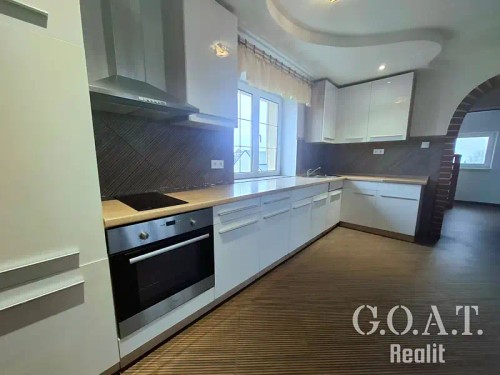 Prodej domu 249 m², pozemek 991 m²