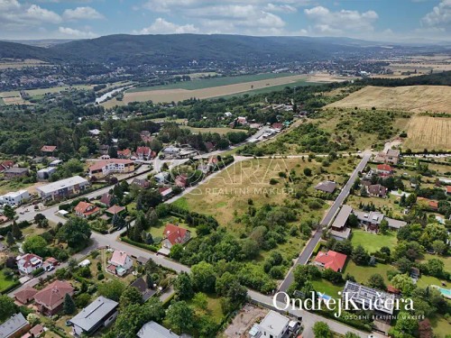 Prodej stavebního pozemku 1479 m²