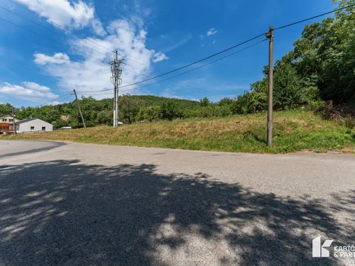 Prodej stavebního pozemku 842 m²