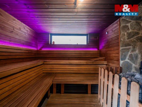 Prodej domu 533 m², pozemek 1952 m²