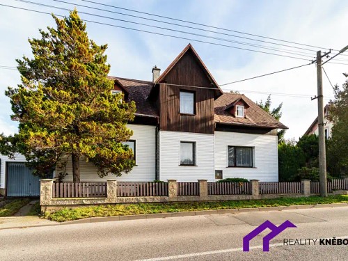 Prodej domu 243 m², pozemek 1270 m²