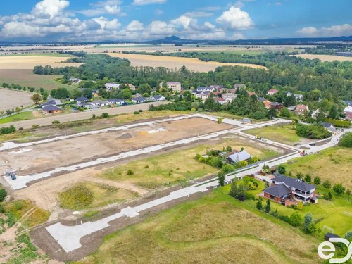 Prodej stavebního pozemku 819 m²