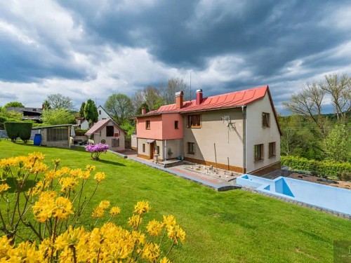 Prodej domu 214 m², pozemek 1338 m²