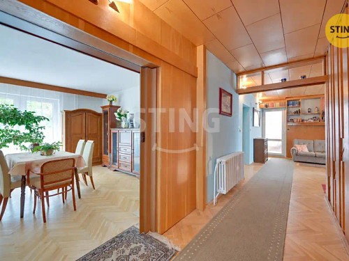 Prodej domu 400 m², pozemek 852 m²