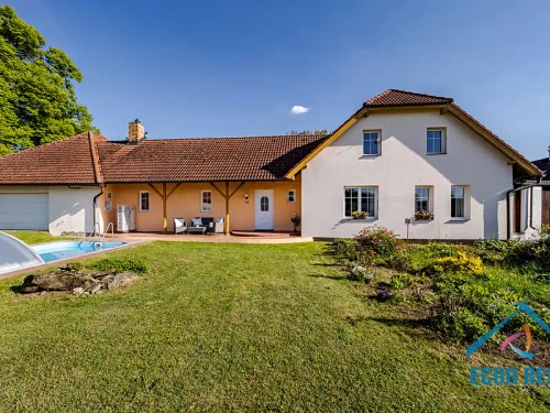 Prodej domu 140 m², pozemek 1139 m²