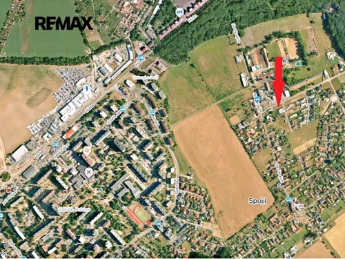 Prodej stavebního pozemku 893 m²