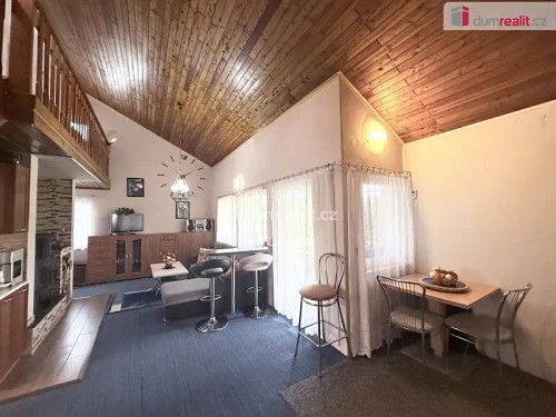 Prodej chaty 204 m², pozemek 669 m²