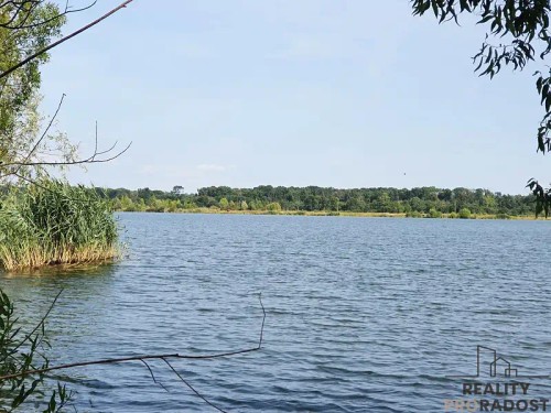 Prodej stavebního pozemku 1660 m²