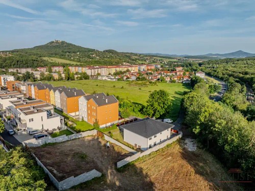 Prodej vily 338 m², pozemek 1208 m²