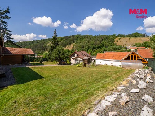 Prodej domu 275 m², pozemek 3832 m²