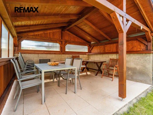 Prodej domu 328 m², pozemek 758 m²