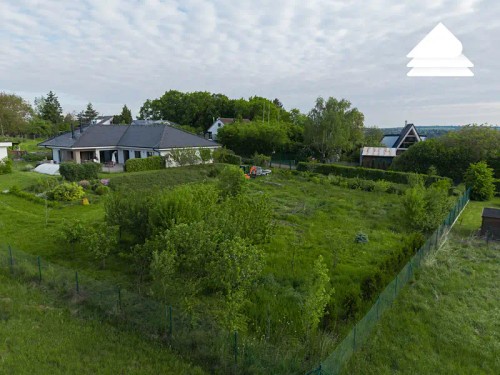 Prodej stavebního pozemku 1421 m²