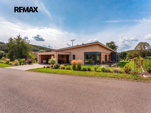 Prodej stavebního pozemku 1183 m²