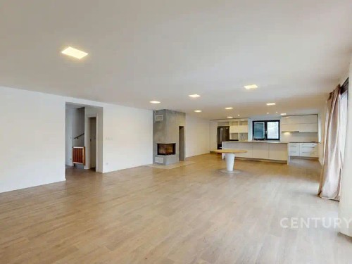 Prodej domu 319 m², pozemek 499 m²