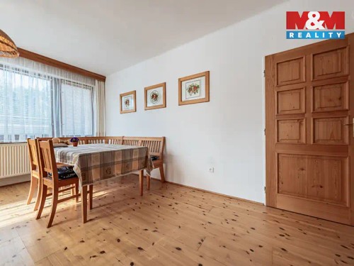 Prodej domu 300 m², pozemek 1340 m²