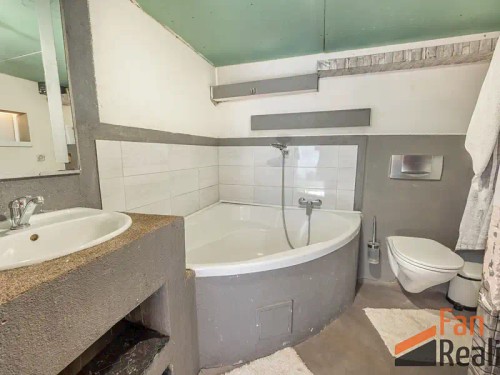 Prodej domu 218 m², pozemek 445 m²