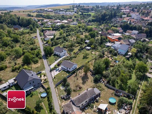 Prodej stavebního pozemku 800 m²