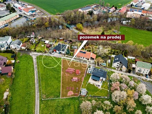 Prodej stavebního pozemku 1051 m²