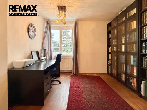 Prodej vily 355 m², pozemek 905 m²