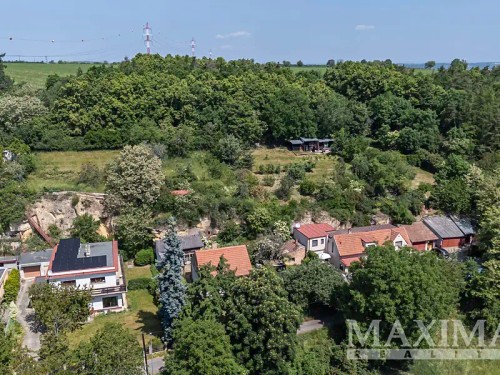 Prodej stavebního pozemku 1448 m²