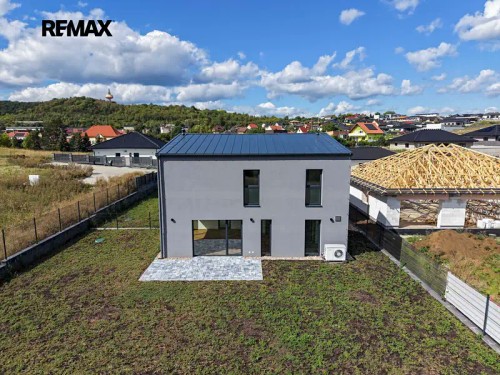Prodej bytu 4+kk 104 m²