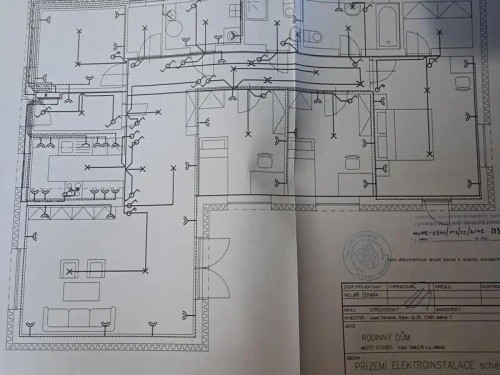 Prodej stavebního pozemku 1713 m²