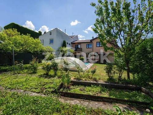 Prodej domu 218 m², pozemek 531 m²