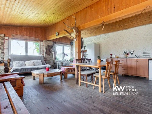 Prodej domu 230 m², pozemek 910 m²