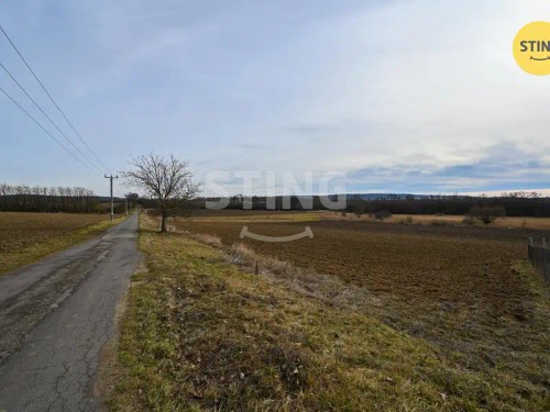 Prodej stavebního pozemku 1850 m²