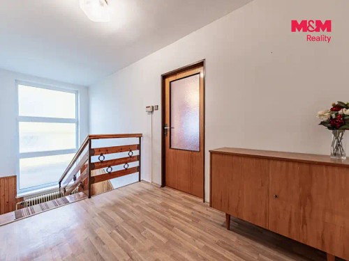 Prodej domu 230 m², pozemek 832 m²